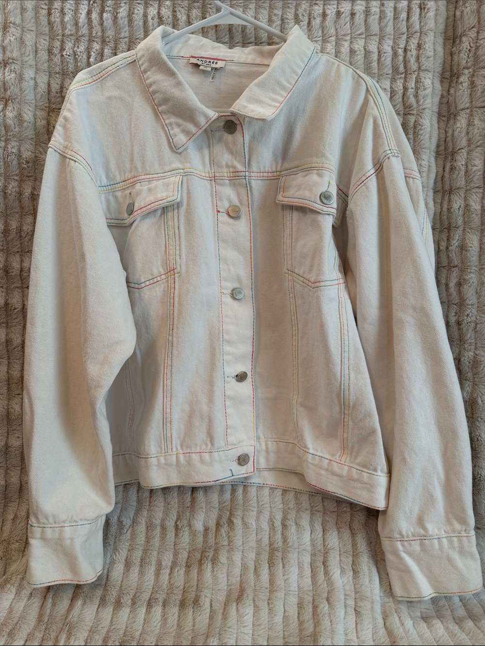 ANDREE BY UNIT Cream Denim Jacket with Pastel Stitching